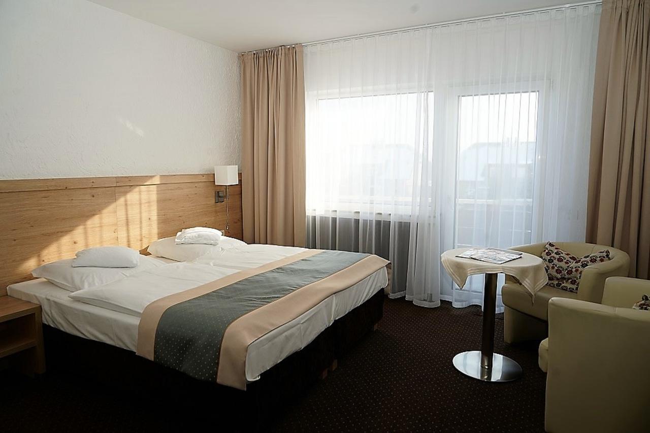 Land-Gut-Hotel Zum Alten Forsthaus - Aufladestation Fuer Elektroautos Hurtgenwald Екстер'єр фото